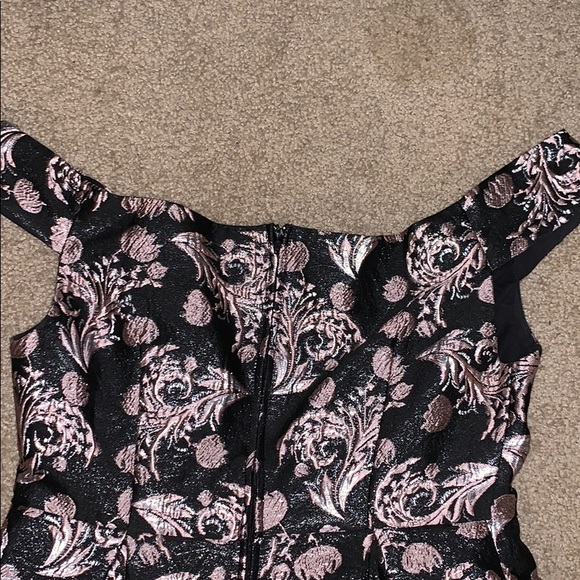 Dress - Picture 4 of 5